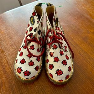 Dr Marten ladybug boots leather kid boots size 1 US